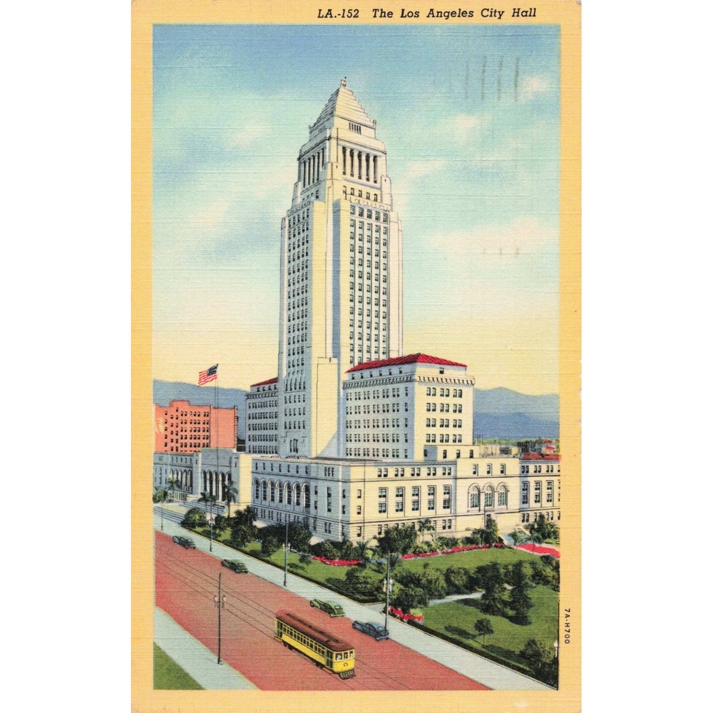 Vintage 1943 Los Angeles City Hall Linen Postcard LA-152 Streetcar Art-Colortone